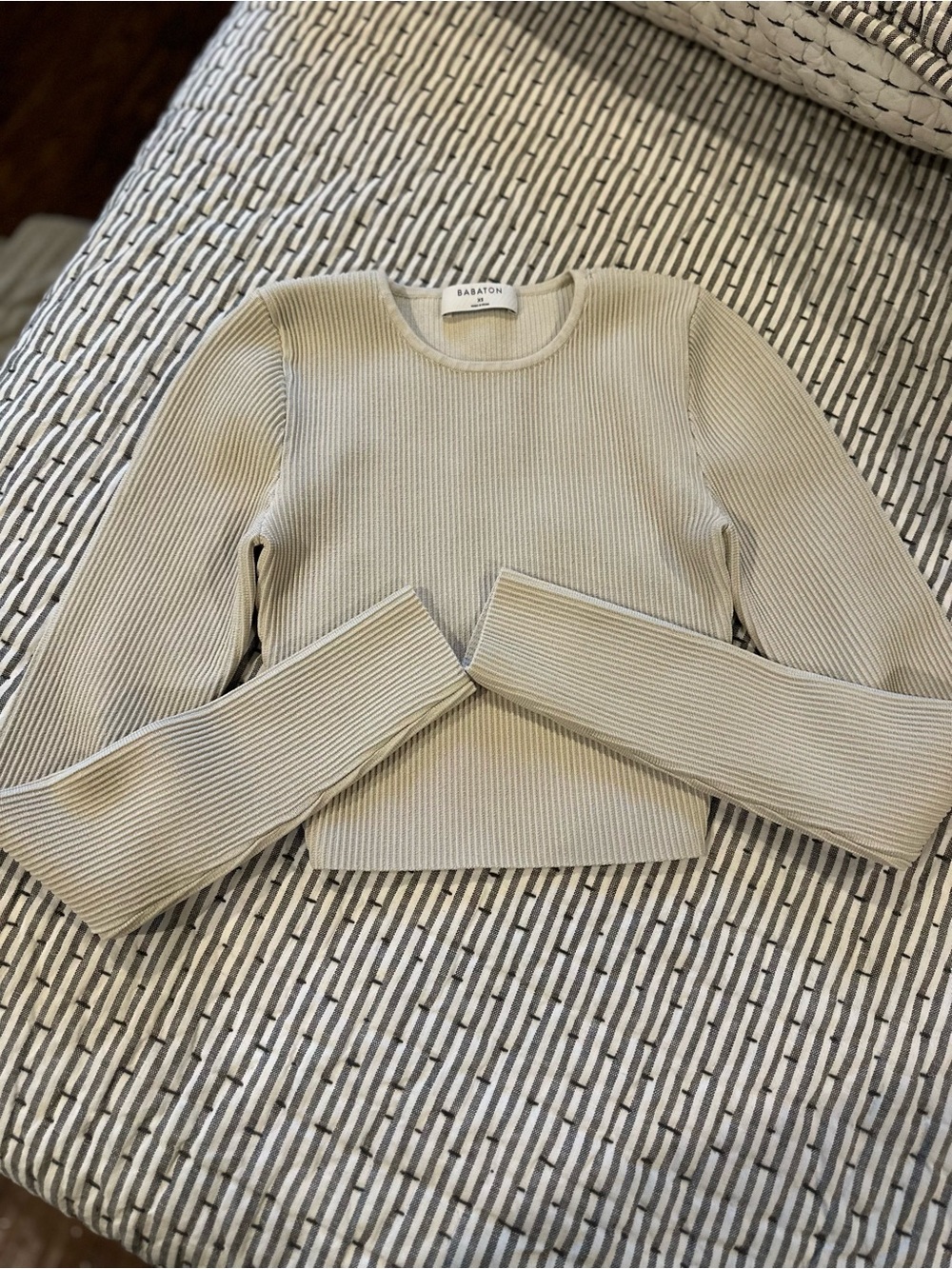 Babaton Light Cream Ribbed Scoop Crew Sweater
